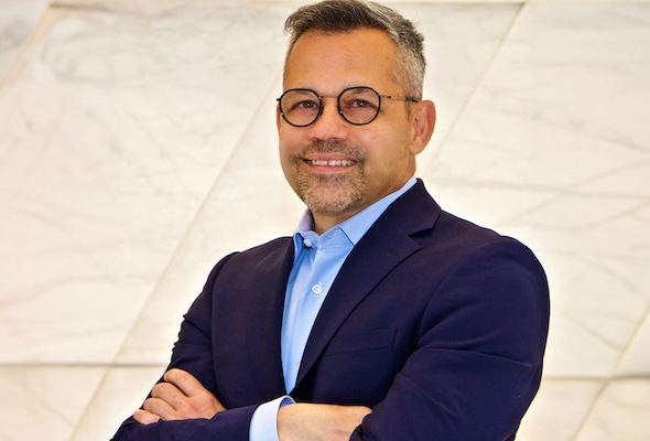 Headshot of Ernesto the San Marcos Chief Nurse Executive