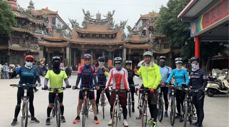 group of people ready for cycling