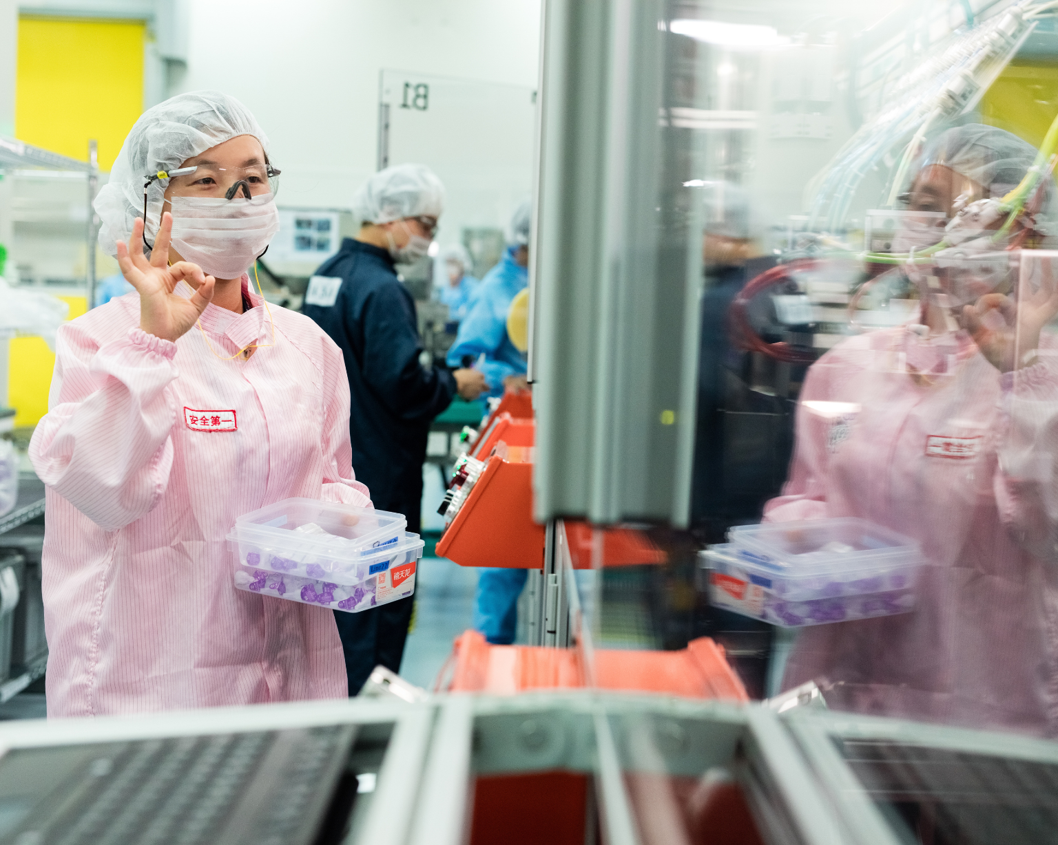 A Chinese associate in a BD manufacturing plant