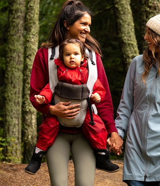 Family watching laptop