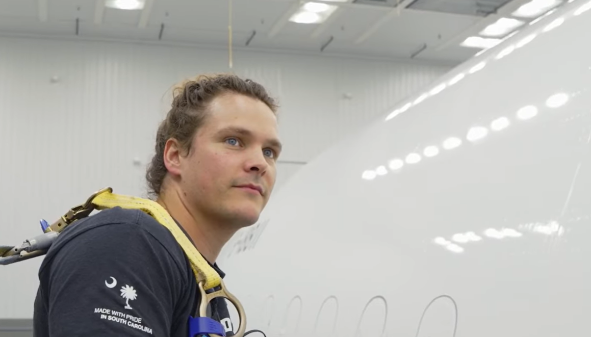 Brook, aircraft painter