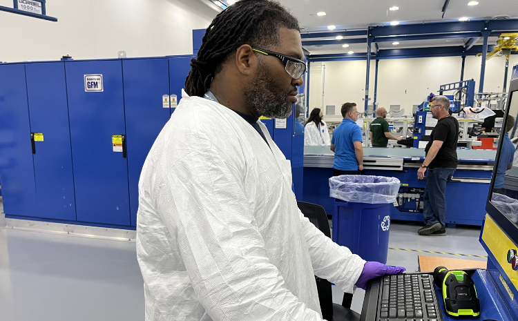Apprentices like graduate Katlin N. share classroom time to exchange experiences. (Boeing photo)