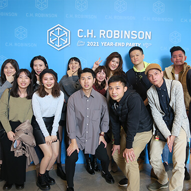 C.H. Robinson group photo