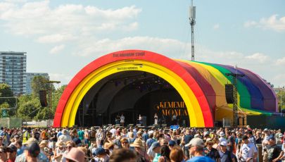 Rainbow stage