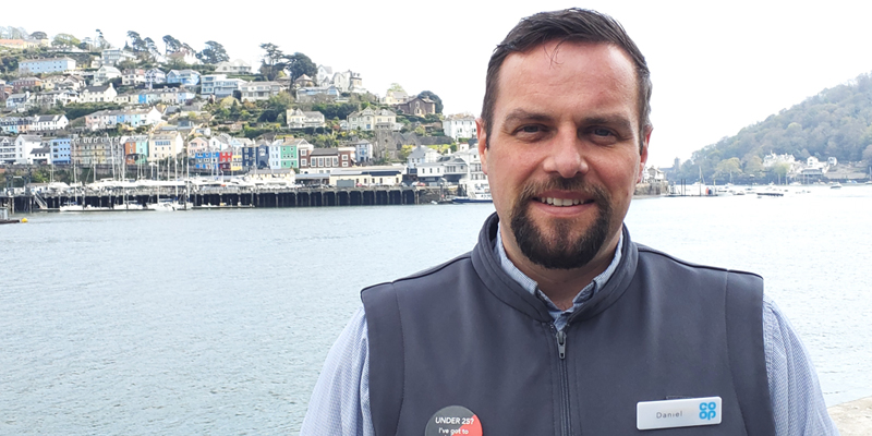 Store Manager in tourist location. Seasonal. Summer.