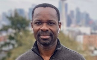 headshot of kayode