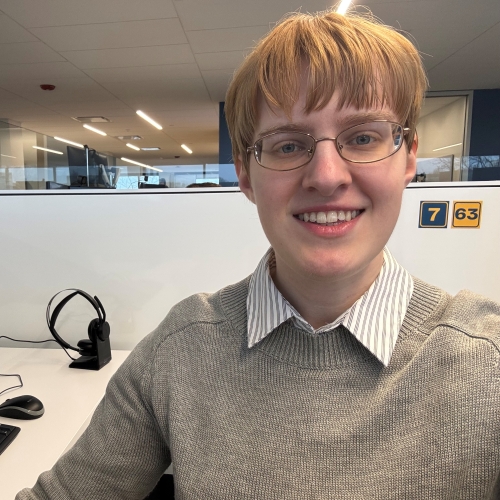 Alexandra, CS&S Core Service Associate in Schwab office.