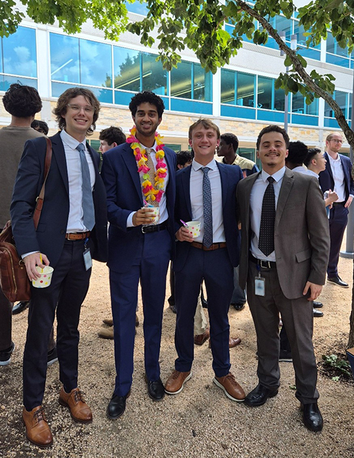 Charles Schwab Customer Relationship Management CRM Interns