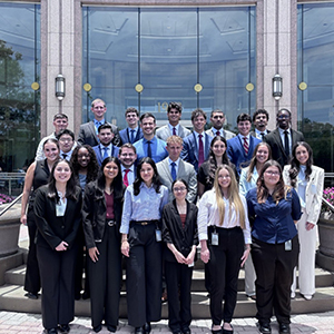 Schwab Interns posing outside Charles Schwab Office