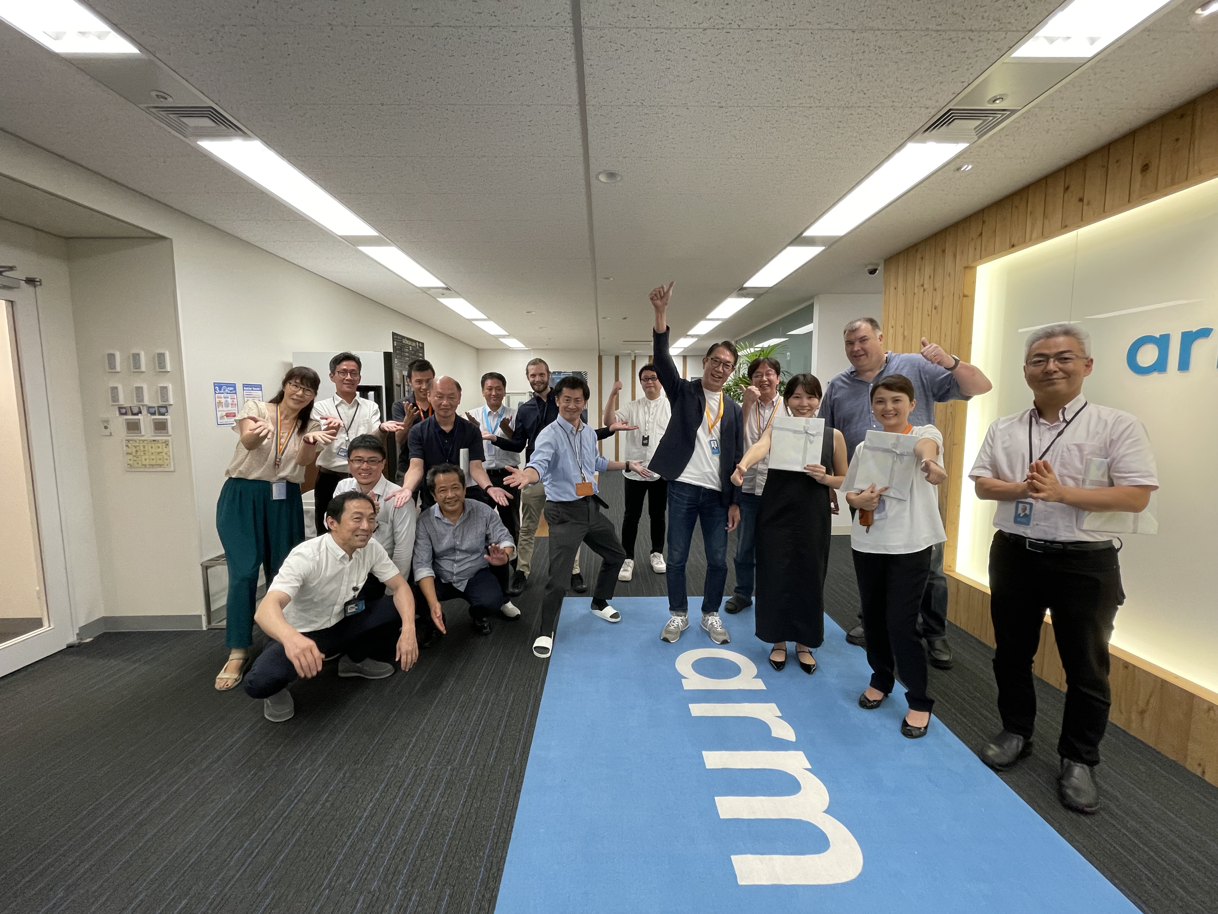 Arm Japan team celebrating a win