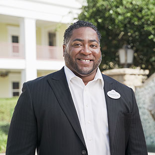 在disney 任职 Disney 的职位和职业