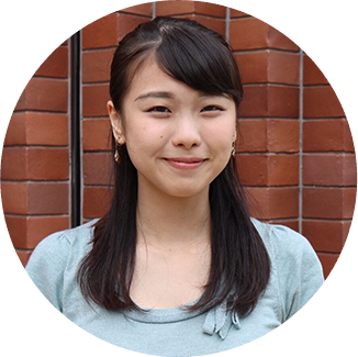 石佛 晴奈さん/ セールス, セールス（営業統括部門）入社