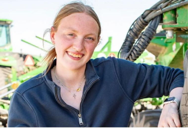 Learn how a CHS agronomy internship prepares Allison for a career in ag retail and farming.
