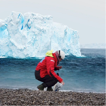 To the Moon and Back - Weighing for NASA