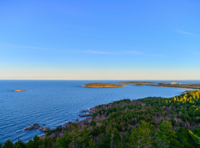 image overlooking Lake Superior in Marquette, Michigan, from Sugarloaf Mountain