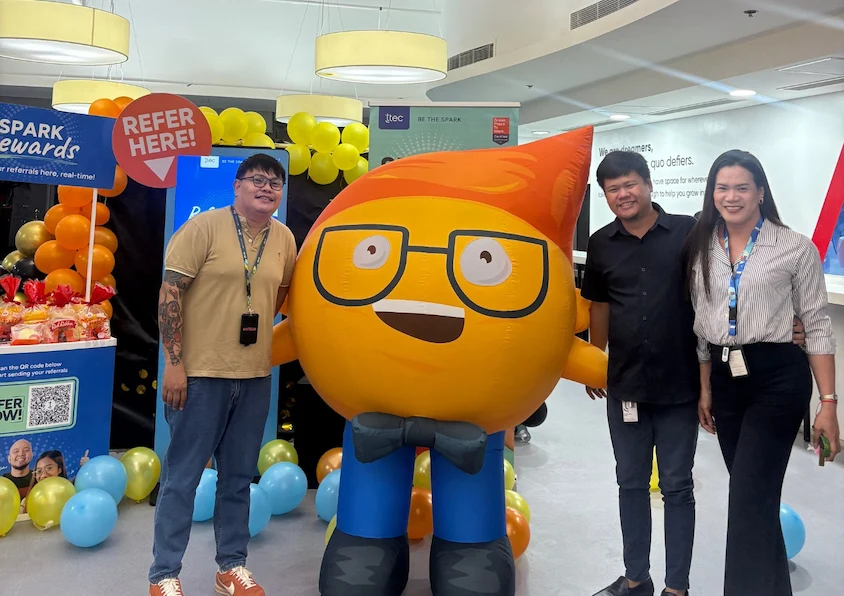 TTEC Cebu team members with Louie.