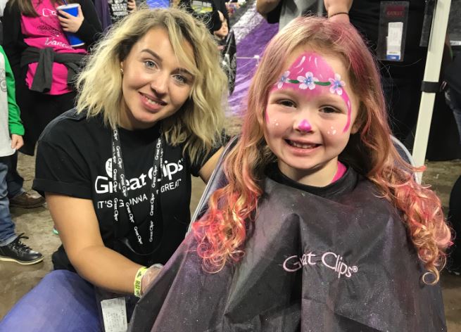 Detroit Stylist Colors Fans Hair At Monster Jam