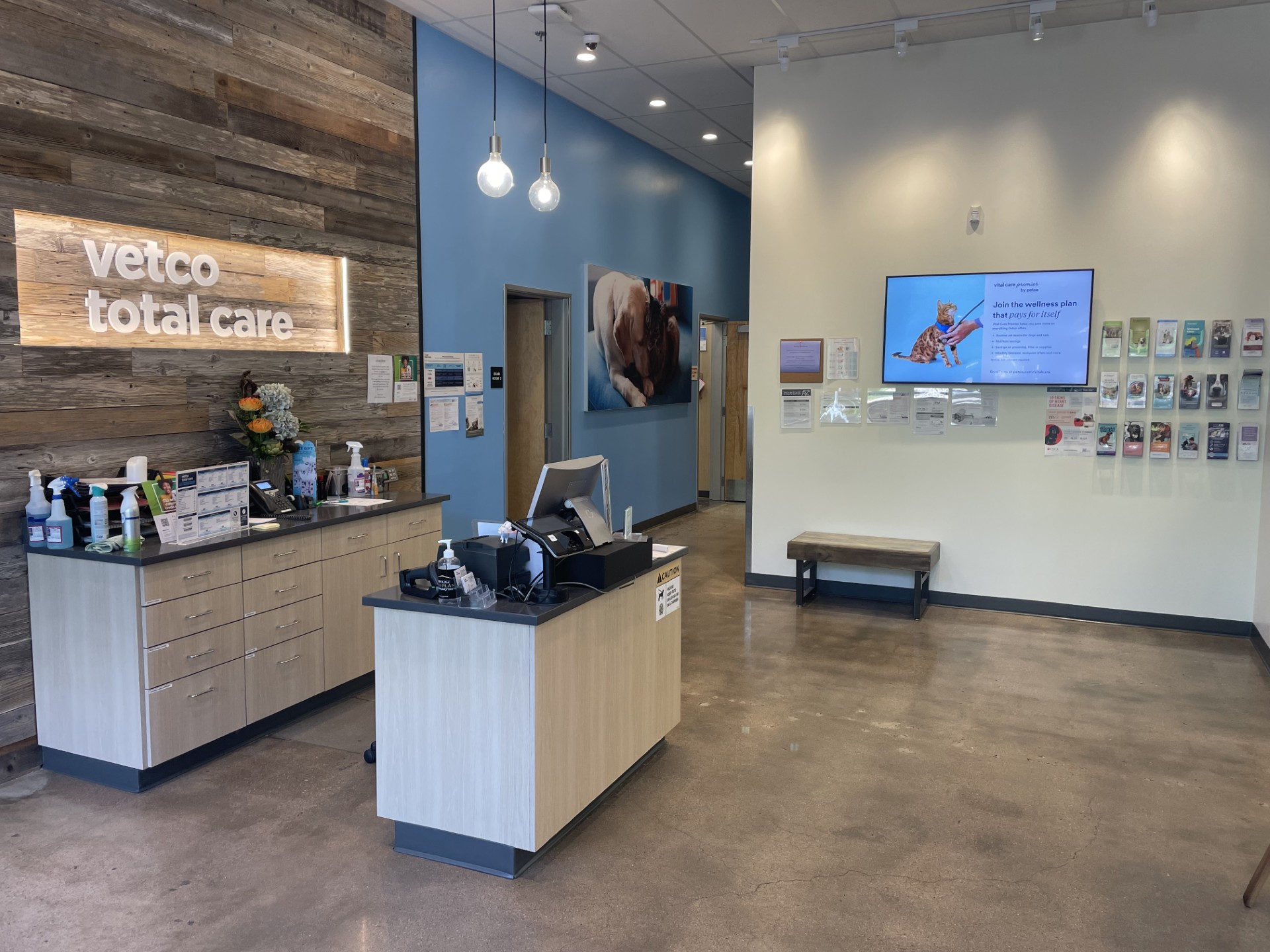 Vetco Desk
