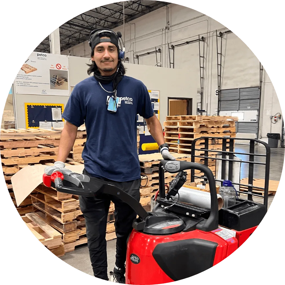 Petco distribution center employee