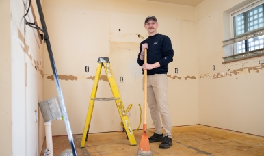 Jakob Therkelsen joined Ford’s first-ever New Hire Volunteer Project to volunteer with Habitat for Humanity Detroit.