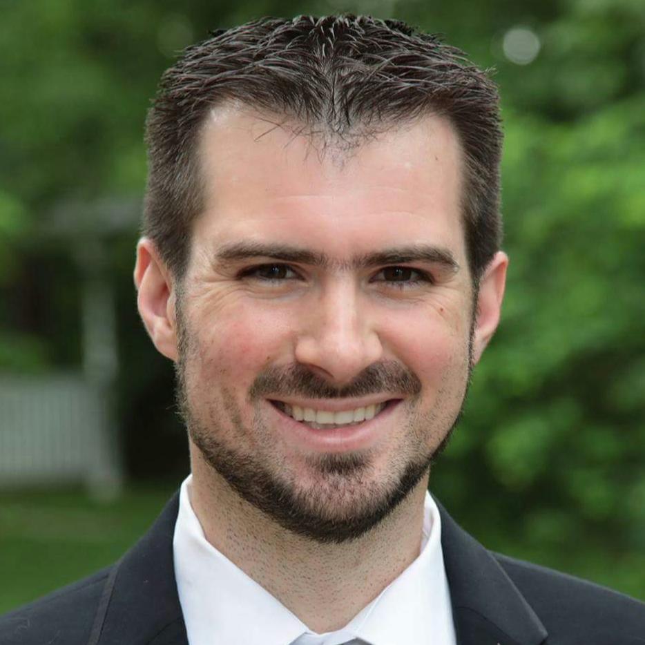 Darin Hurst Headshot