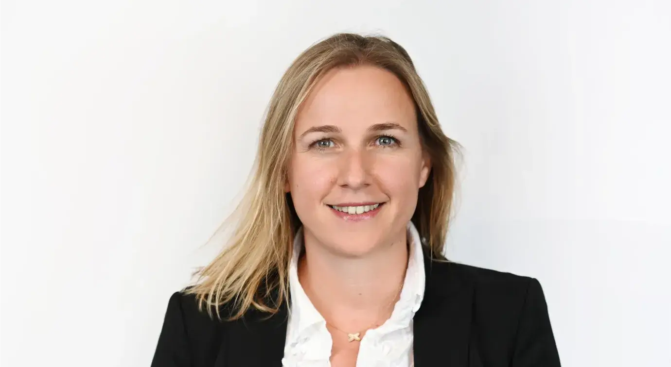 Headshot of Pauline Jolly