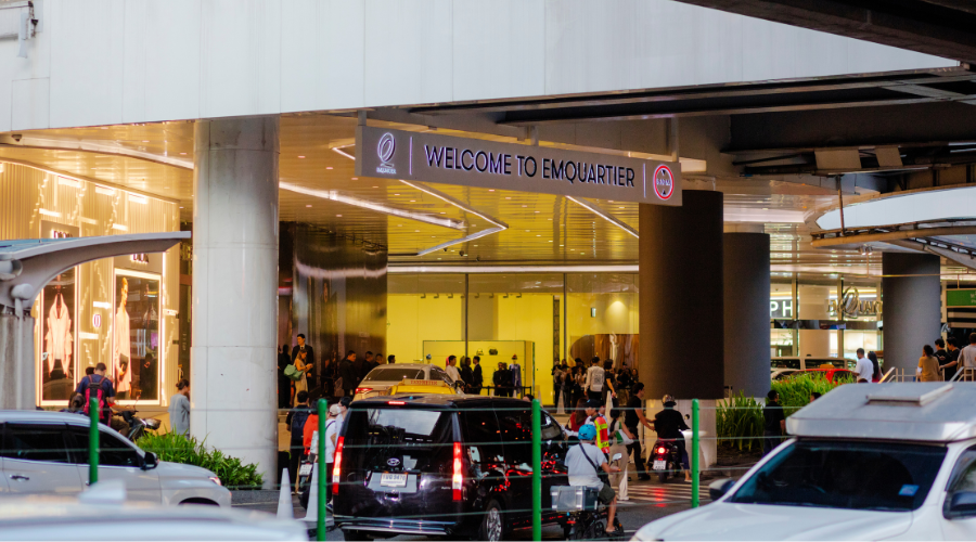 Entrance area to Em Quartier building where office is located