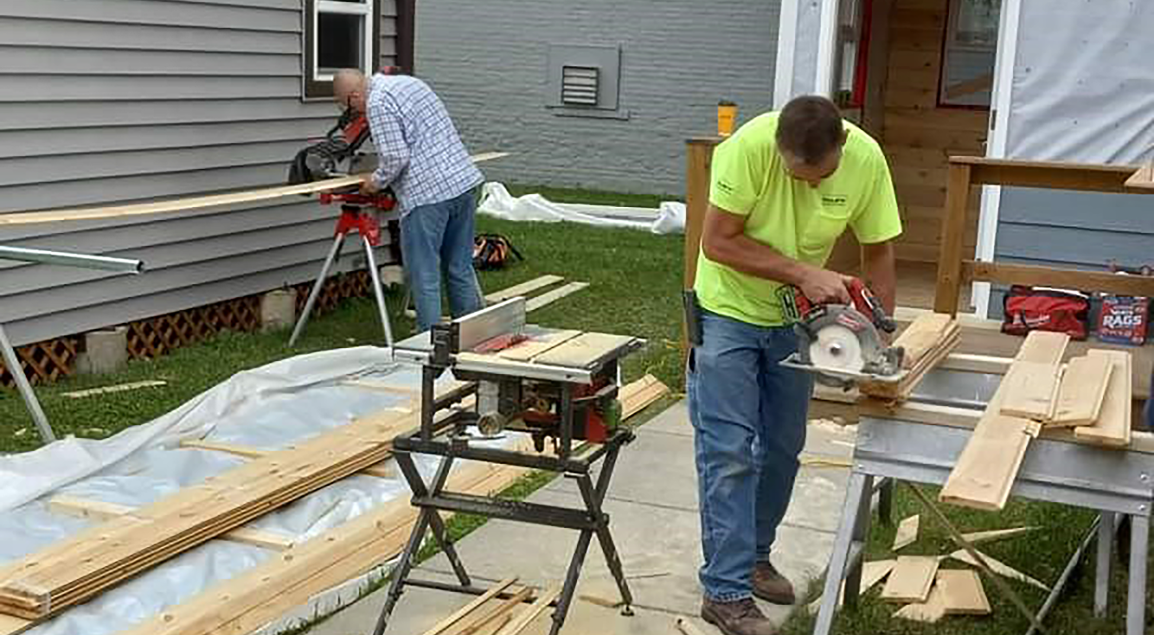 SCJ team members building tiny home for a Veteran