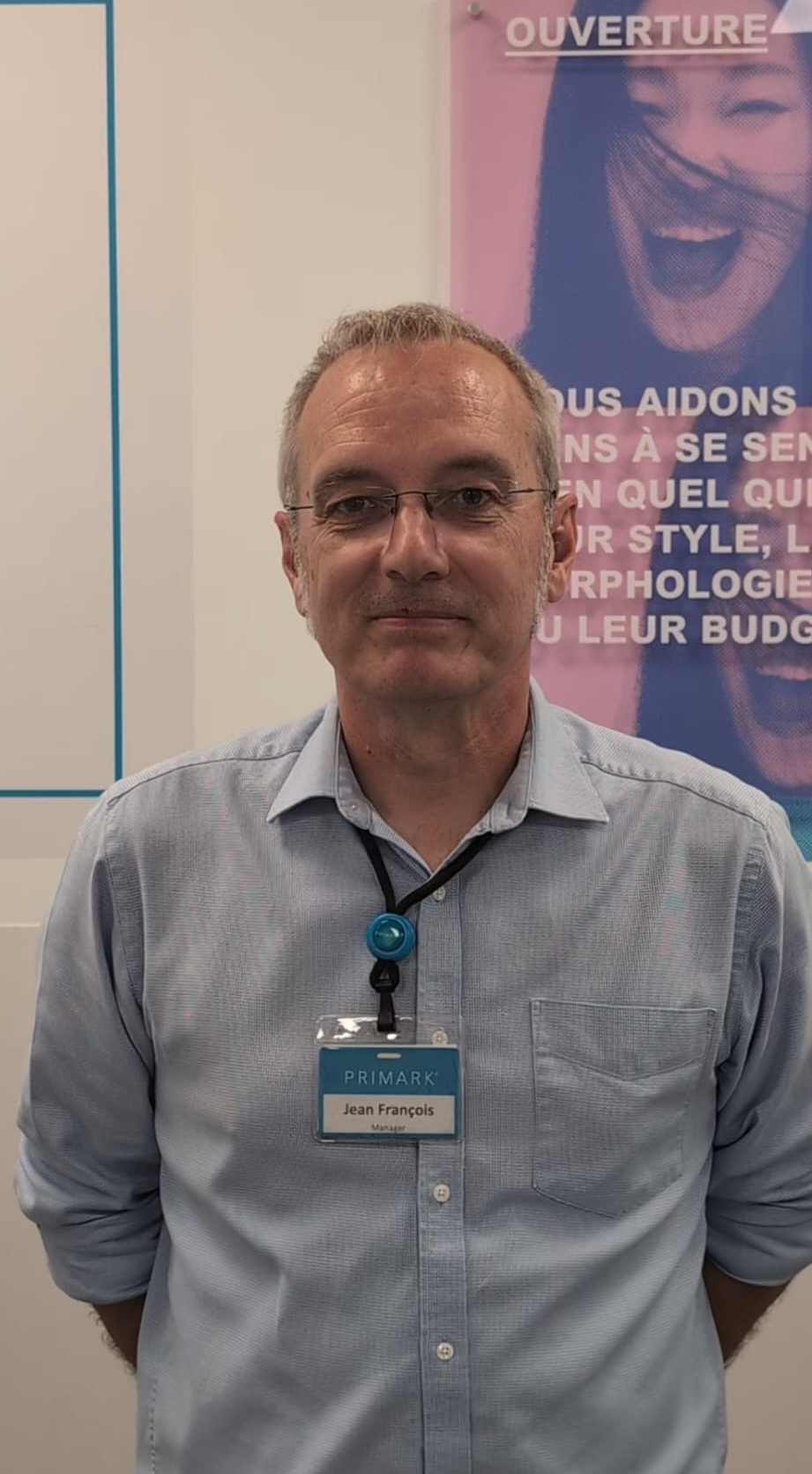 Video of male colleague standing in office in Primark store talling about what he enjoys most about his role as a Department Manager